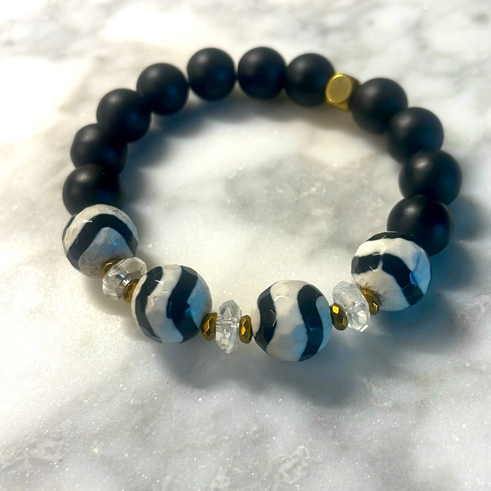 Black onyx , striped agate & clear quartz bracelet